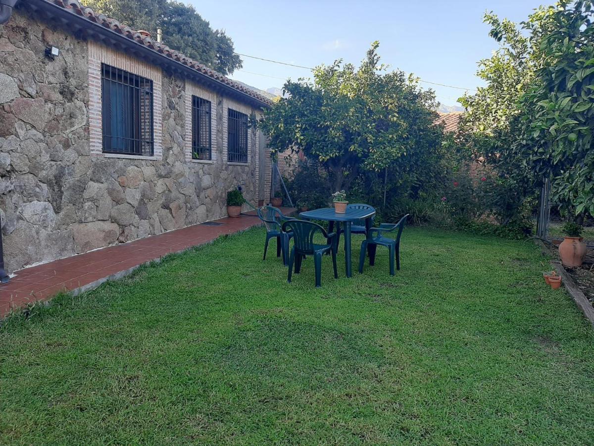 El Huerto De Lino Villa Candeleda Luaran gambar
